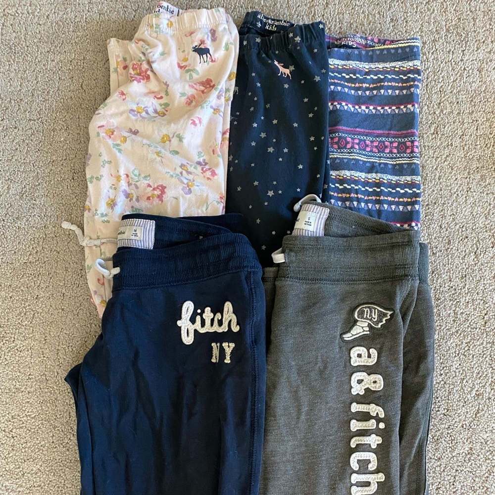 Lot of five Abercrombie leggings and sweat pants